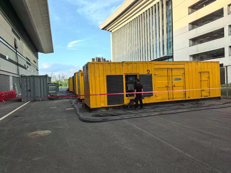 南县柴油发电机冬季保养注意事项？