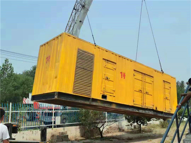 南县300KW柴油发电机组油耗是多少?
